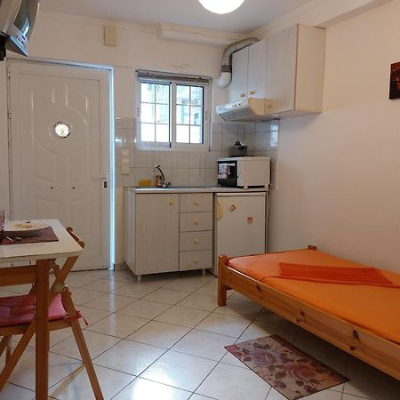 Apartamento Ανεξάρτητη Γκαρσονιέρα Κοντά Στο Κέντρο Της Πάτρας Exterior foto
