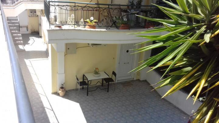 Apartamento Ανεξάρτητη Γκαρσονιέρα Κοντά Στο Κέντρο Της Πάτρας Exterior foto